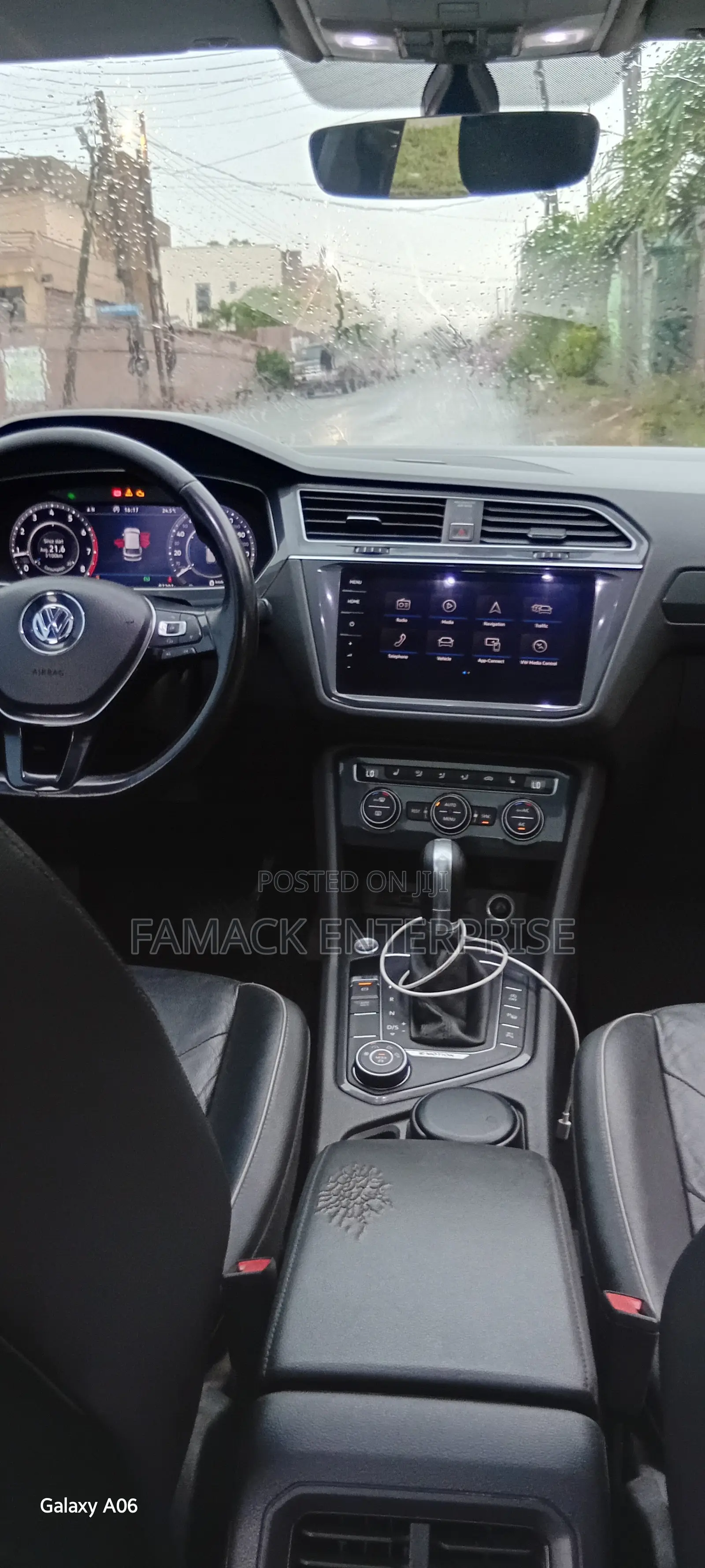 Volkswagen Tiguan 2.0T SEL AWD 4MOTION 2020 Black