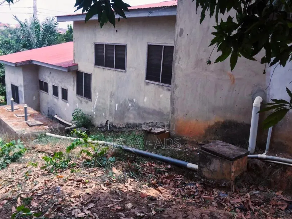 4bdrm House in Kumasi Metropolitan for rent