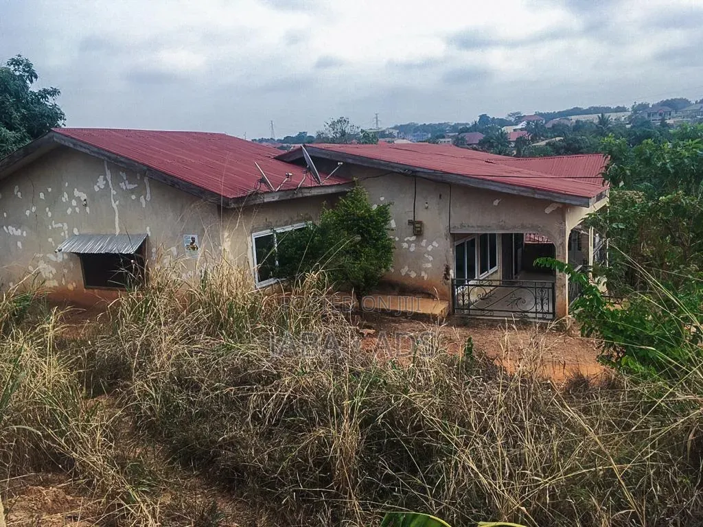 4bdrm House in Kumasi Metropolitan for rent