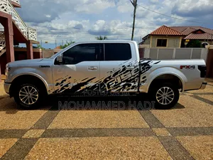 Ford F-150 Lariat 4x4 SuperCab Styleside 6.5 ft. box 145 in. WB 2018