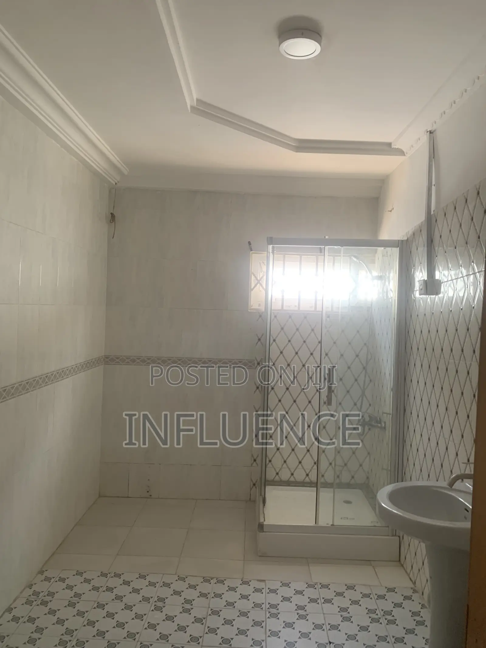 3bdrm House in Adjirigano, East for rent