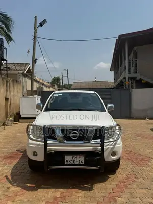 Nissan Navara 2014 White