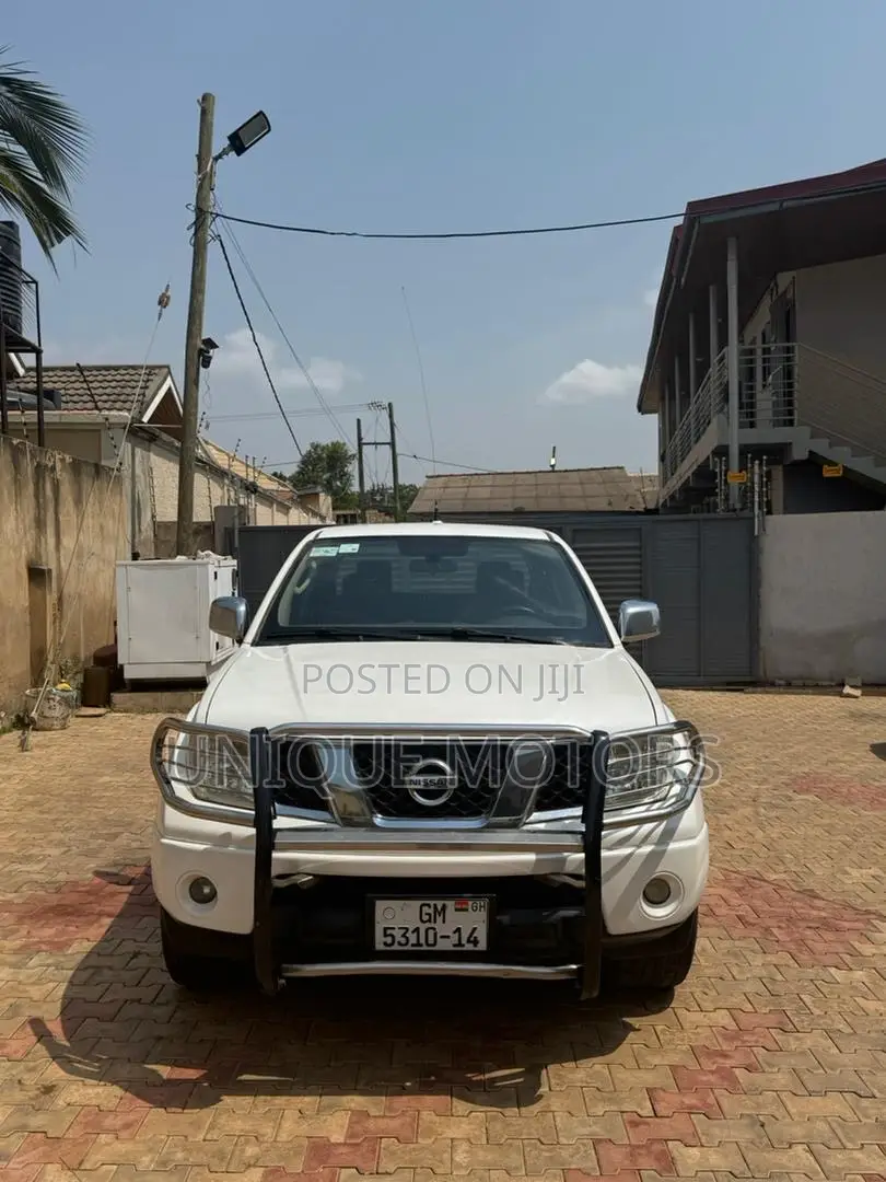 Nissan Navara 2014 White