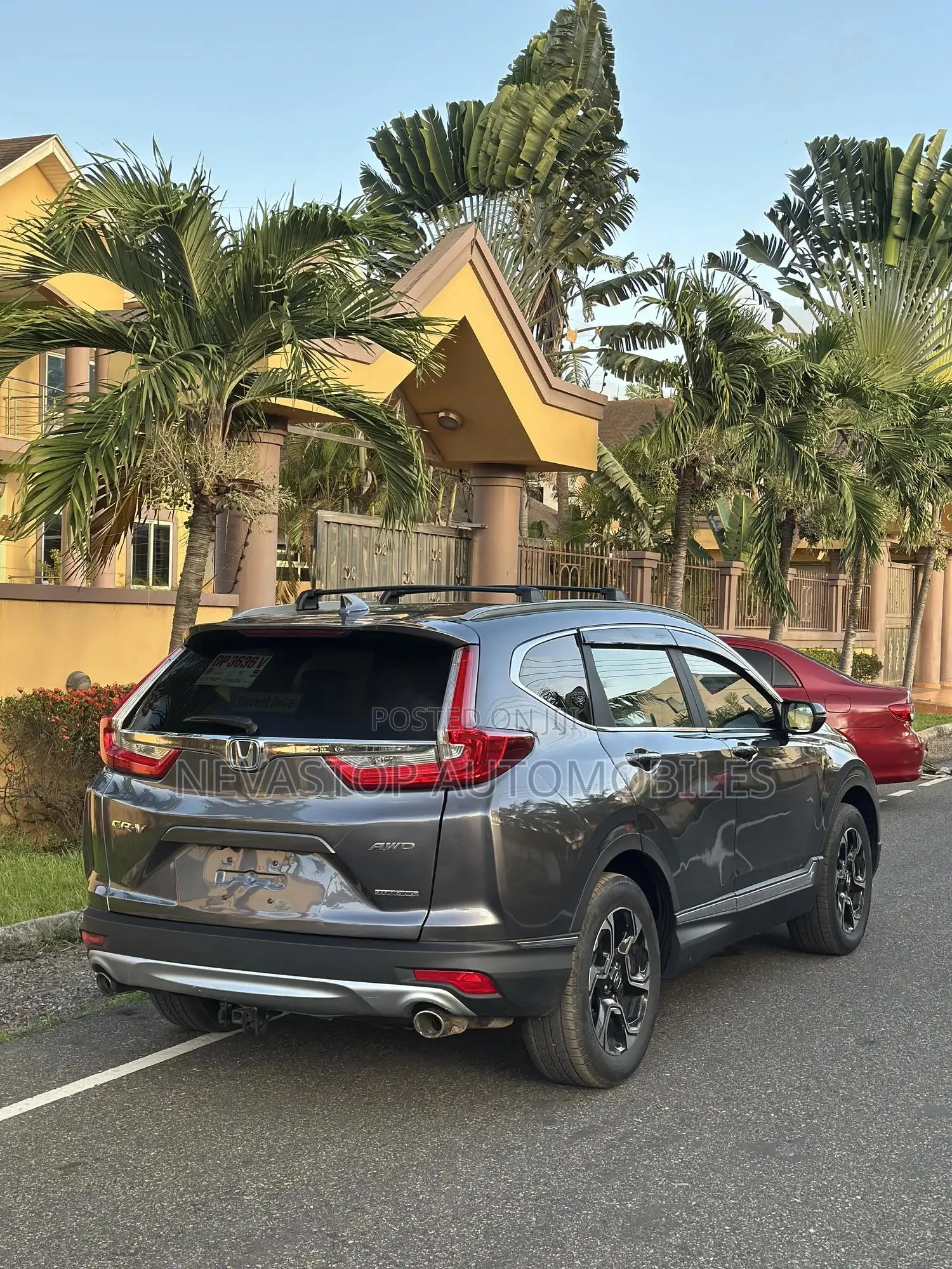 Honda CR-V Touring AWD 2018 Gray