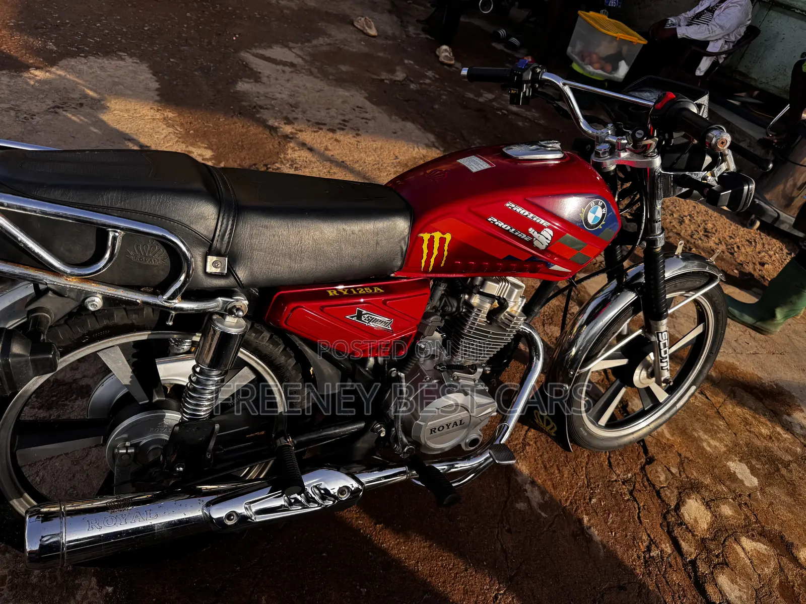 Royal RY125 2025 Red