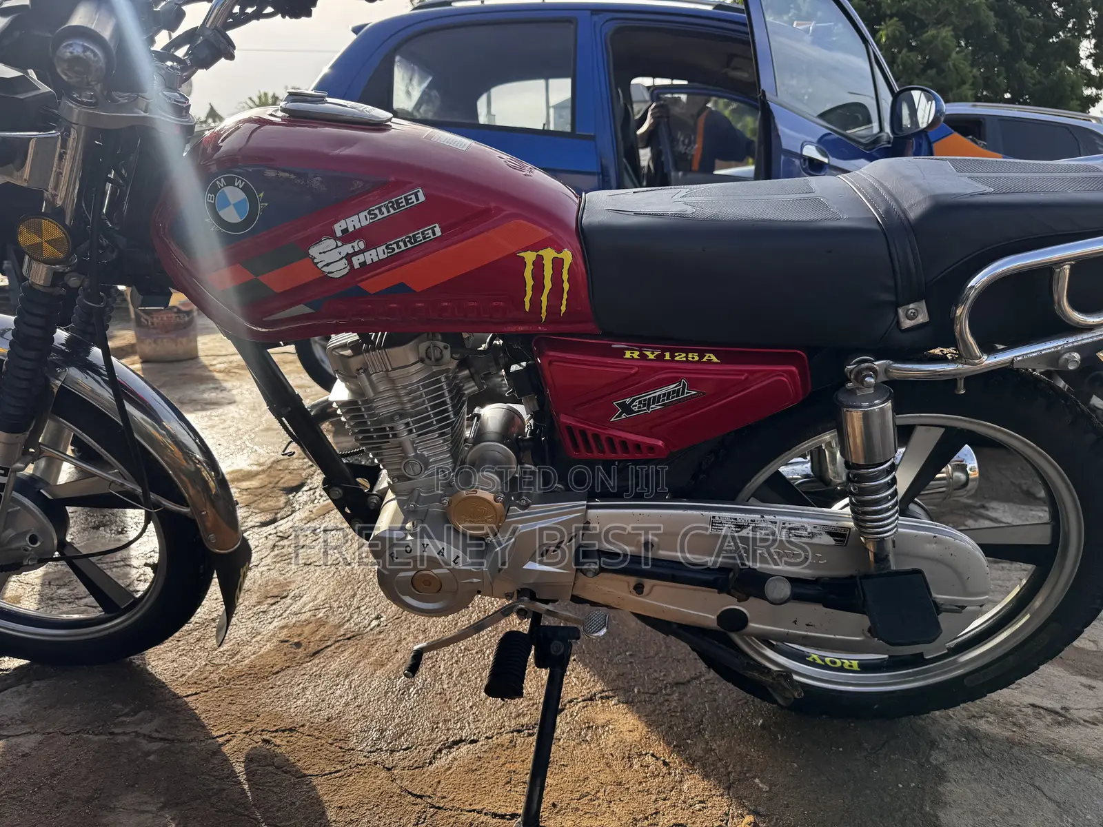Royal RY125 2025 Red