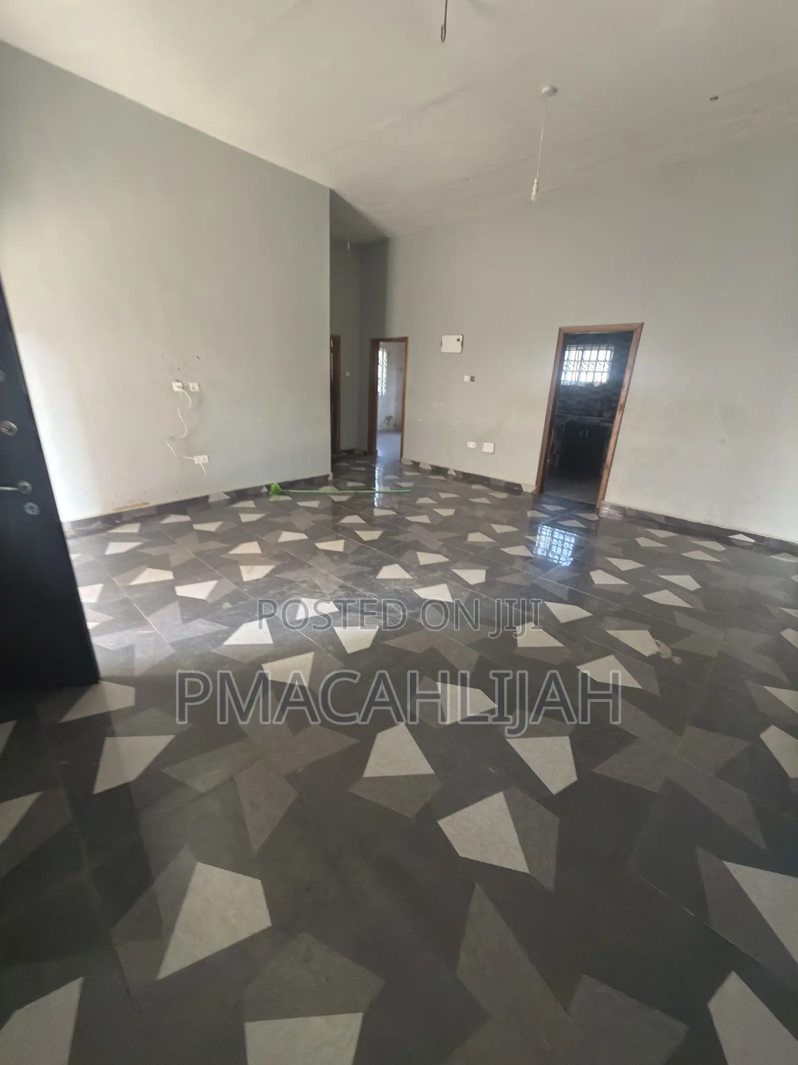 2bdrm Apartment in Gbawe, Bullemin for rent