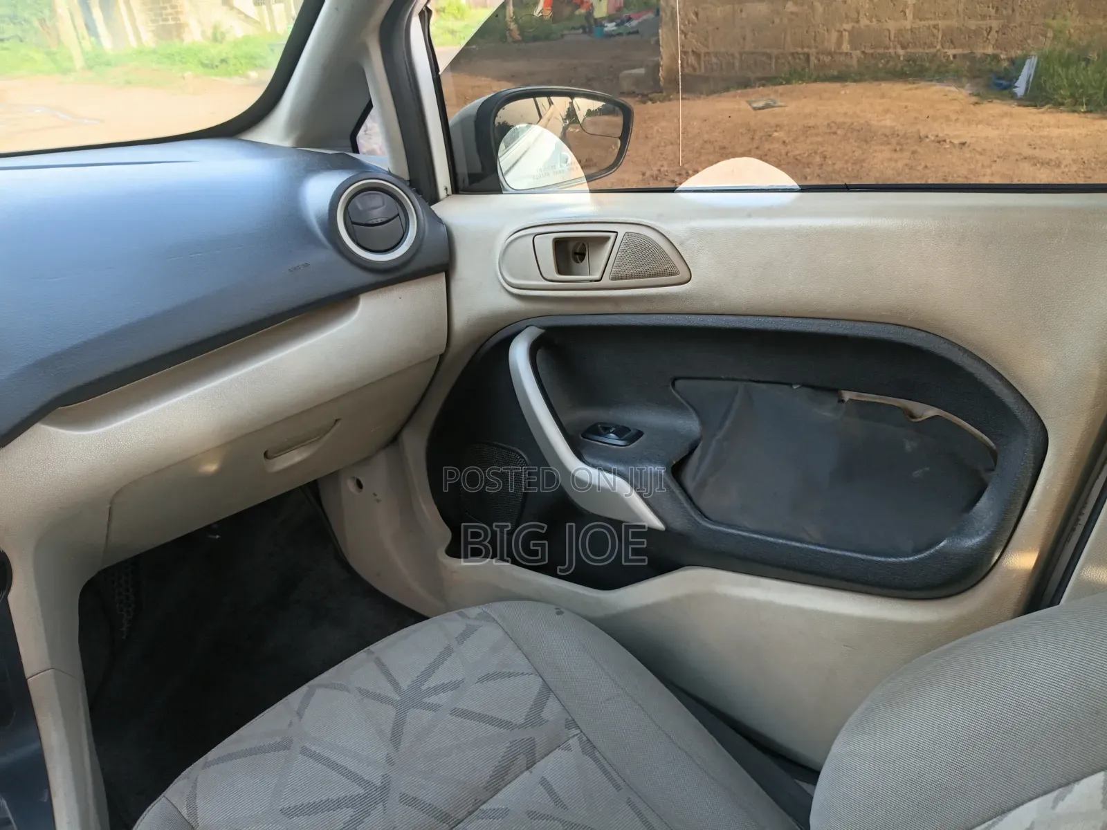 Ford Fiesta 2012 White