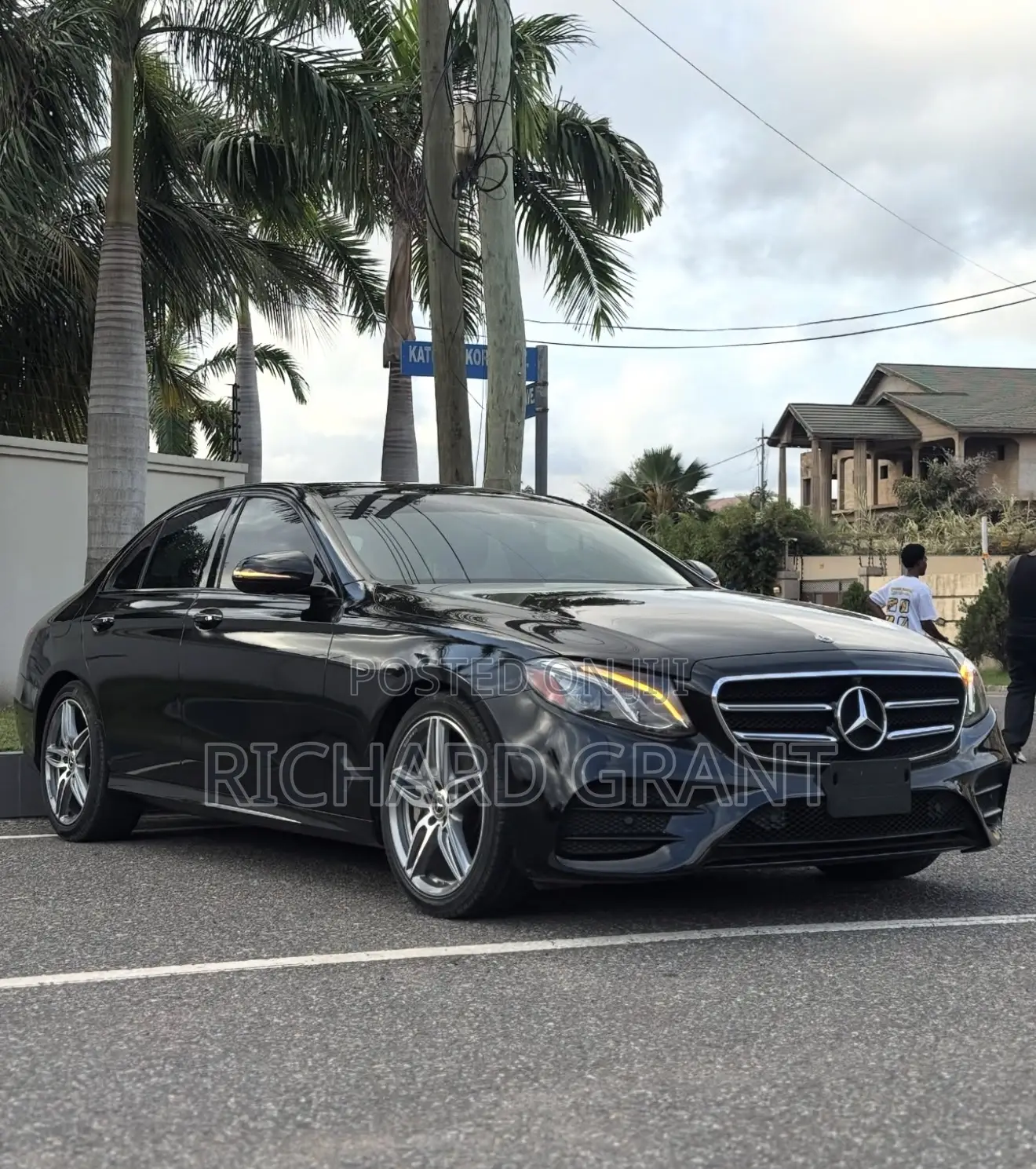 Mercedes-Benz E300 2020 Black