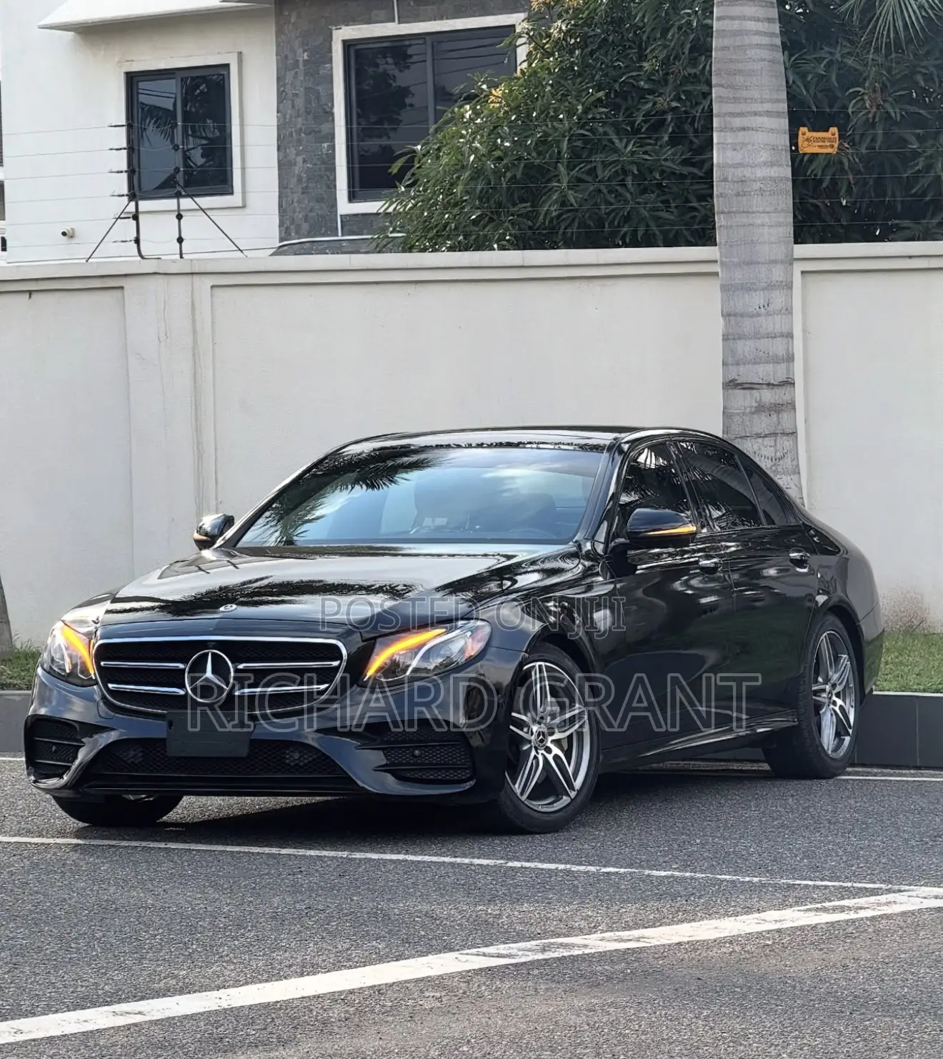 Mercedes-Benz E300 2020 Black