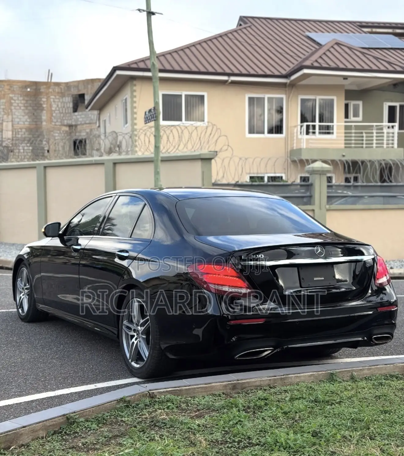 Mercedes-Benz E300 2020 Black