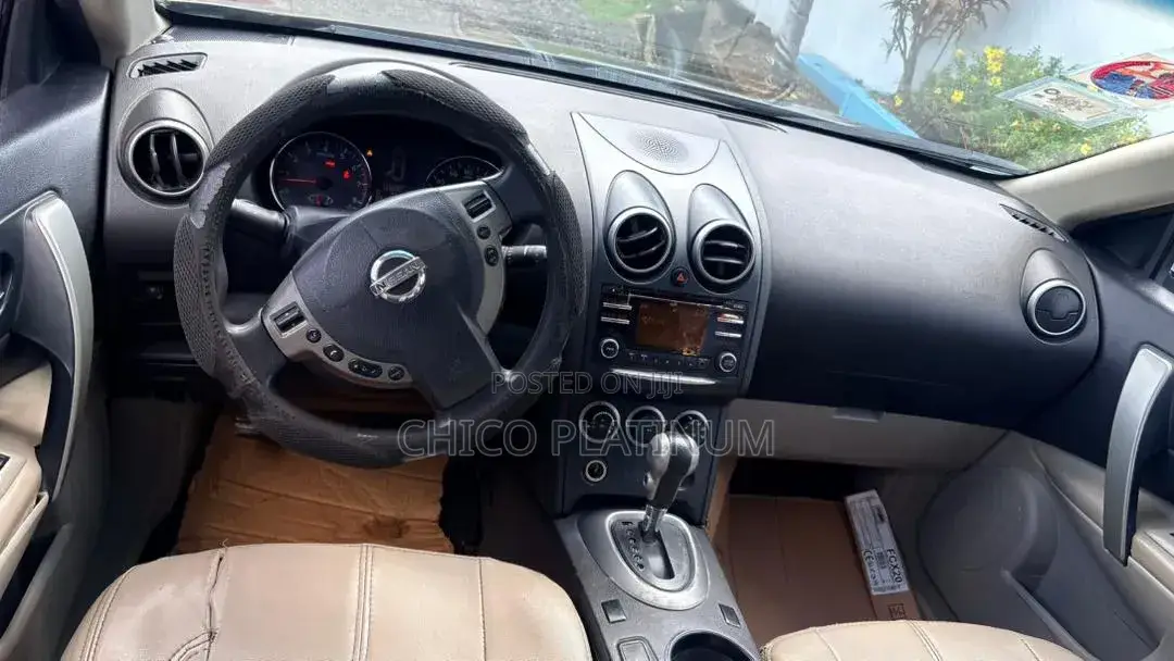 Nissan Rogue SV 2011 Gray