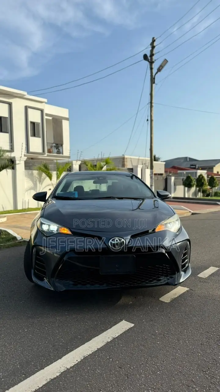 Toyota Corolla 2018 Gray