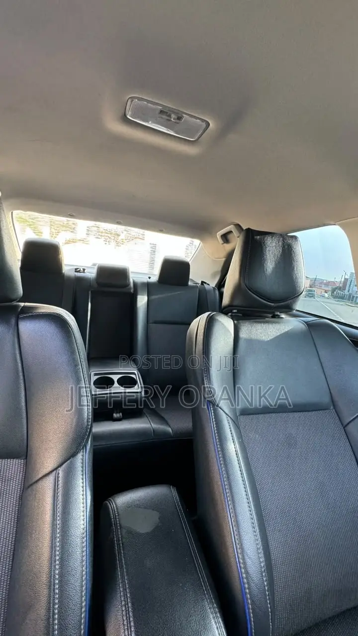 Toyota Corolla 2018 Gray