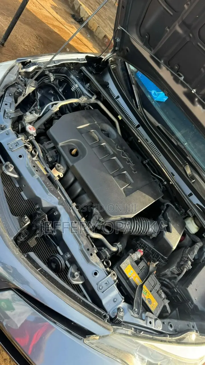 Toyota Corolla 2018 Gray