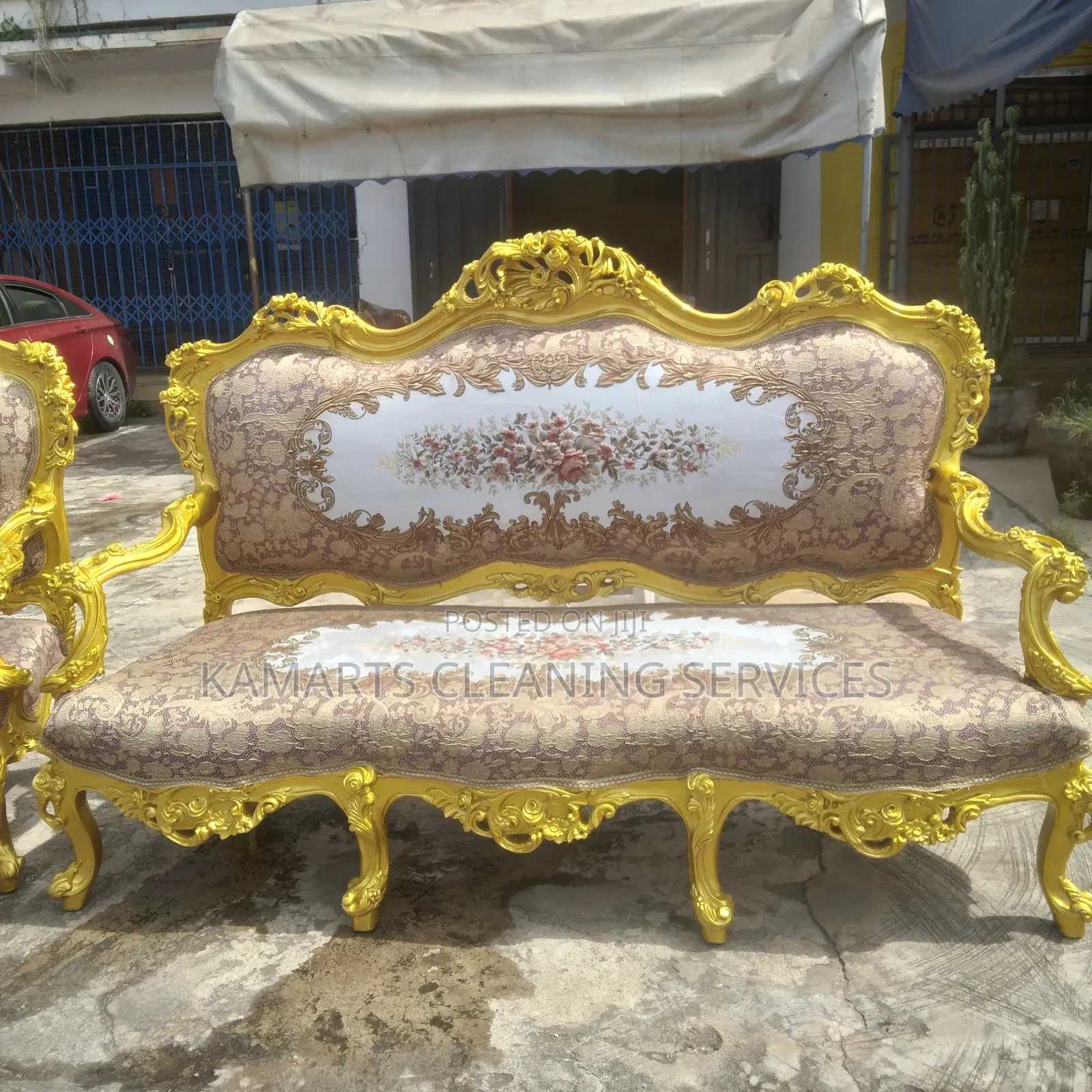 Couche Cleaning or Sofa Cleaning