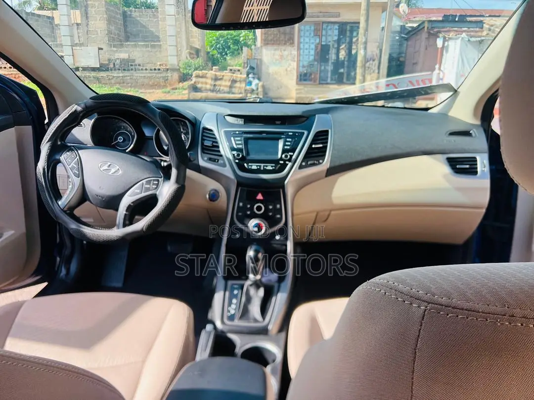 Hyundai Elantra 2016 Blue