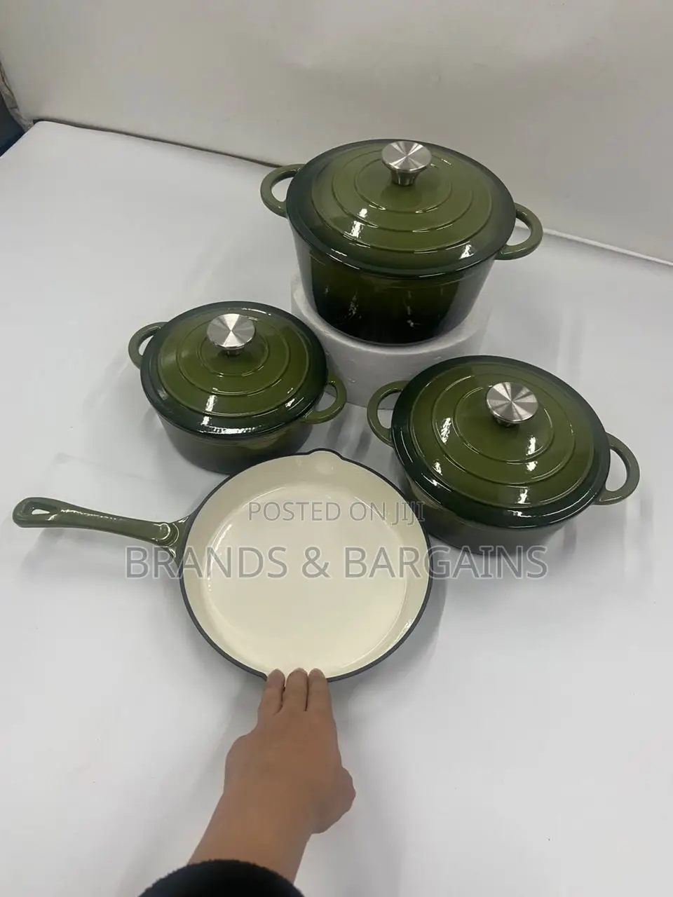 4 Pc Set Cast Iron Cookware