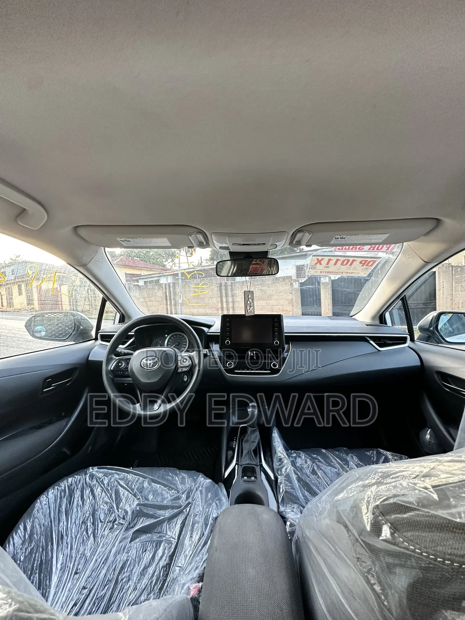 Toyota Corolla 2022 White