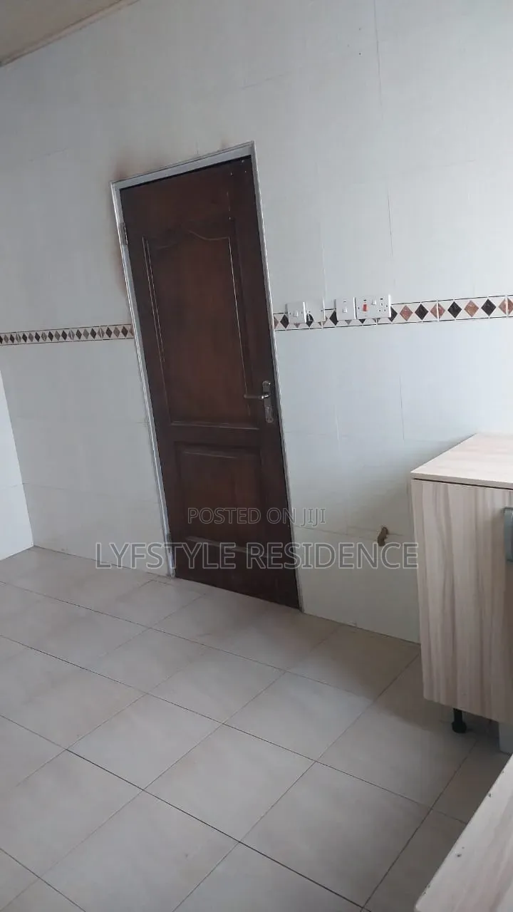 3bdrm House in Old Ashongman, Aloway for rent