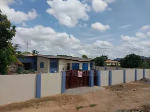 3bdrm House in Old Ashongman, Aloway for rent