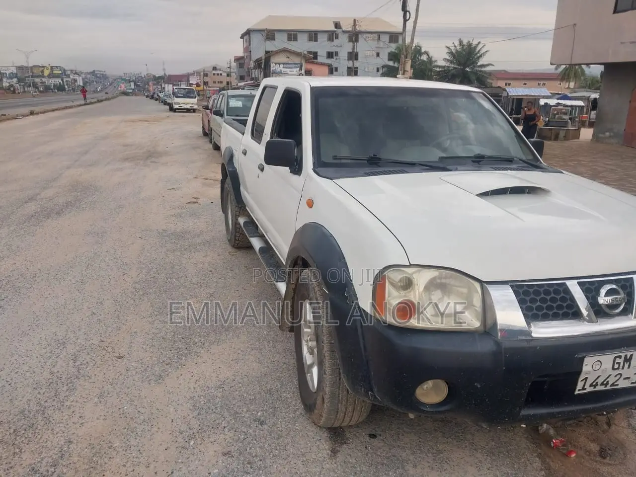 Nissan Hardbody 2010 White