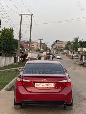 Toyota Corolla S 4dr Sedan (1.8L 4cyl CVT) 2016 Red