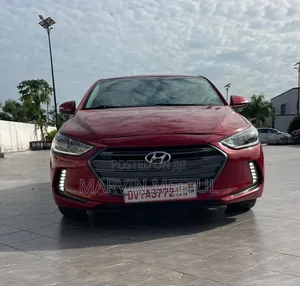 Hyundai Elantra Limited Sedan FWD (2.0L 4cyl 6A) 2017 Burgundy