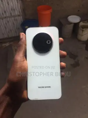 Tecno Spark 30C 128 GB White