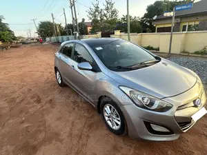 Hyundai i30 2014 Gray