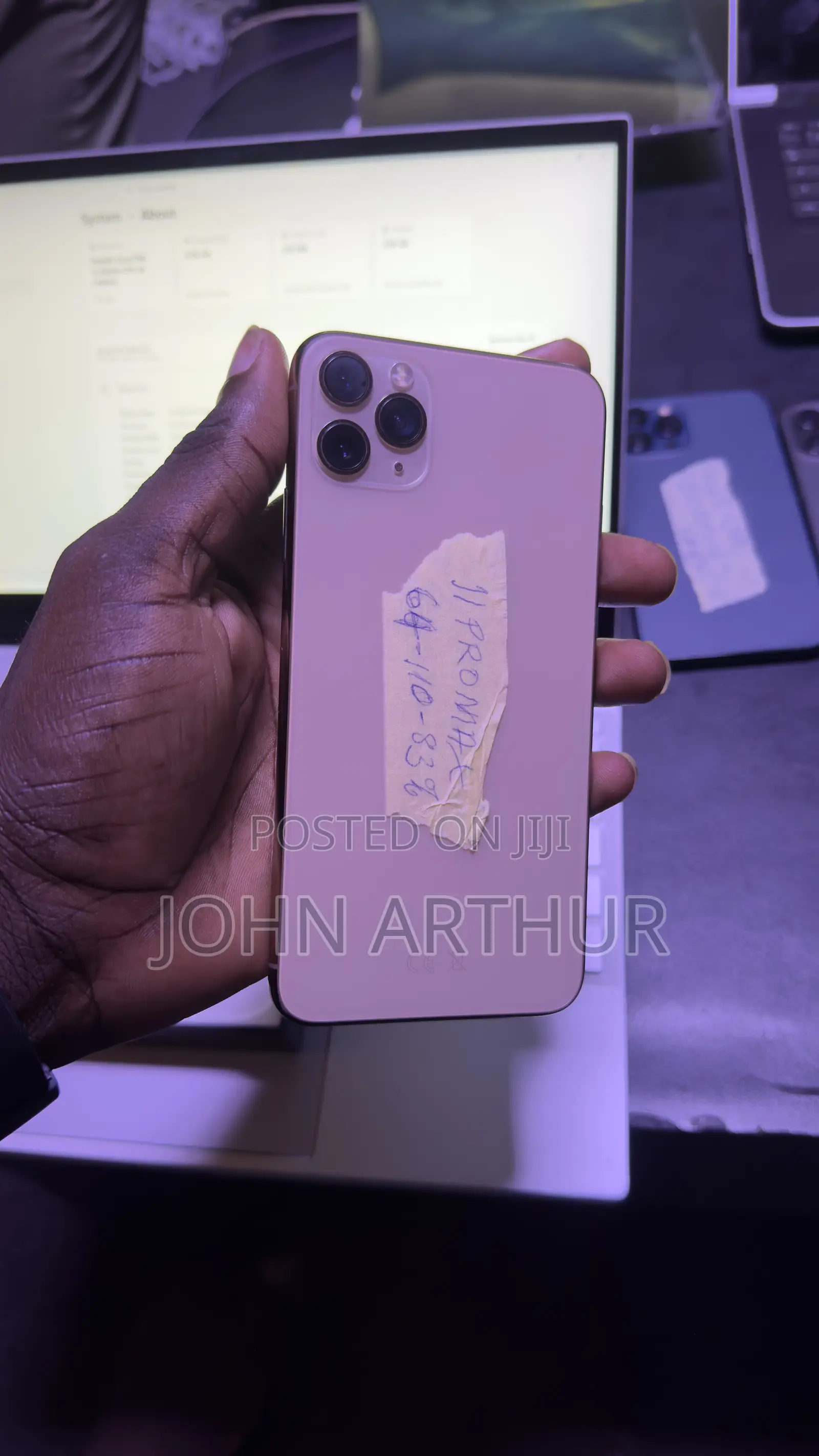 Apple iPhone 11 Pro Max 64 GB Gold