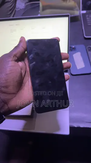Apple iPhone 11 Pro Max 64 GB Gold