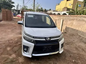 Toyota Voxy 2015 White