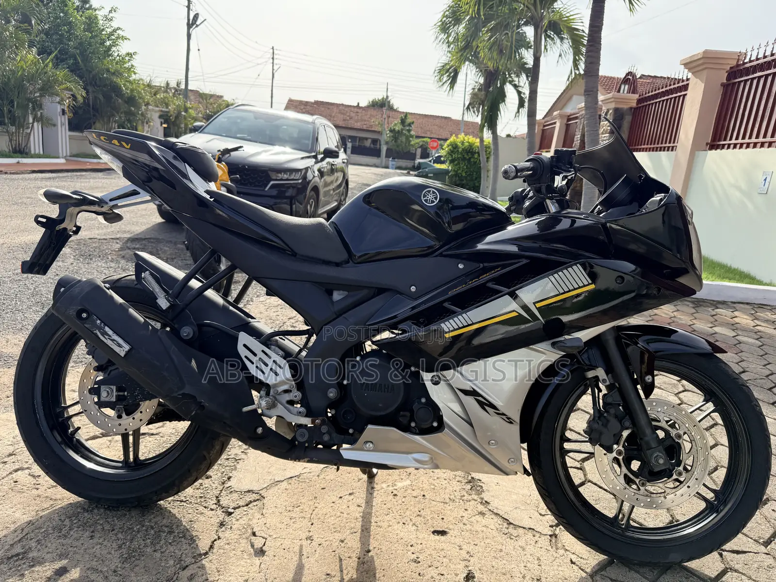 Yamaha 2016 Black