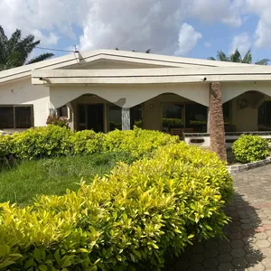 4bdrm House in Mile 7 for rent