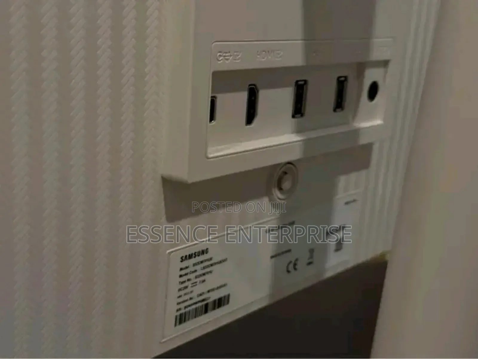 Samsung M7 Monitor