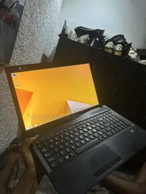 Laptop Lenovo IdeaTab N585 6GB AMD SSD 128GB