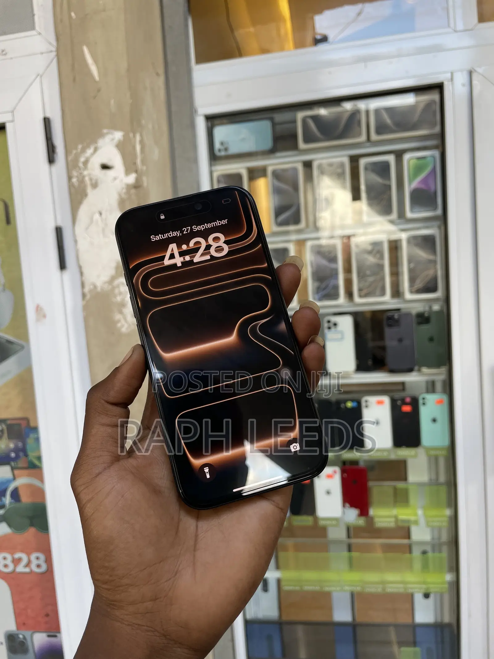 New Apple iPhone 16 128 GB Black