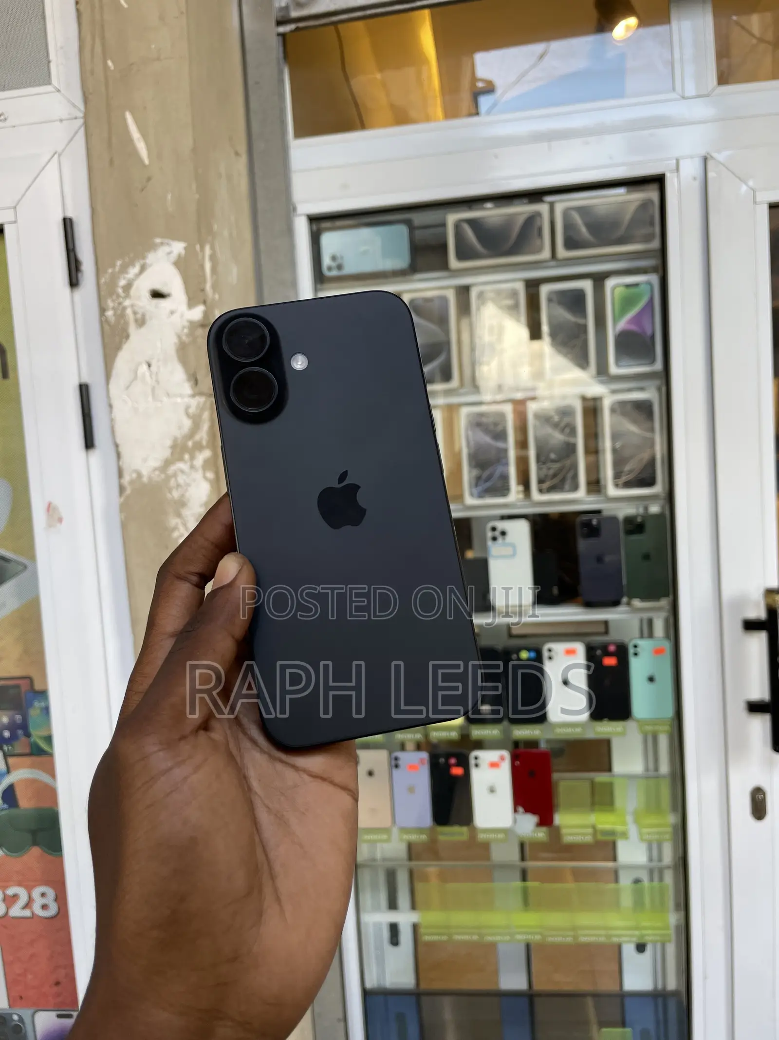 New Apple iPhone 16 128 GB Black