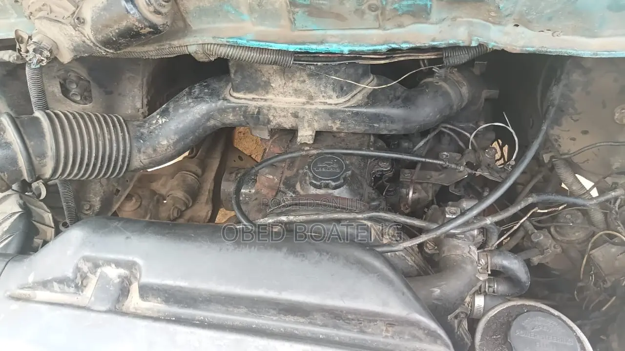 Toyota HiAce 2001 Blue