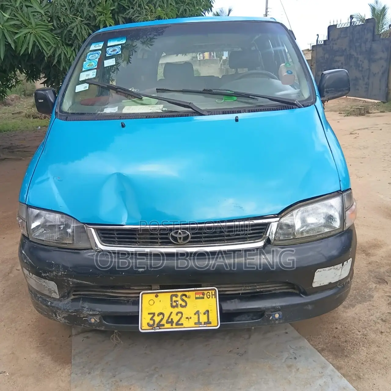 Toyota HiAce 2001 Blue