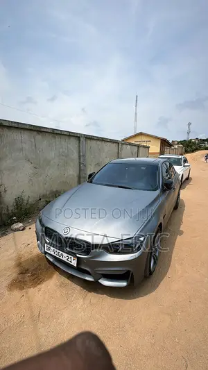 BMW 320i 2014 Gray
