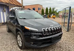 Jeep Cherokee Latitude 4dr SUV 4WD (2.4L 4cyl 9A) 2015 Black