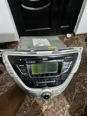 2013 Elantra Radio Homeused