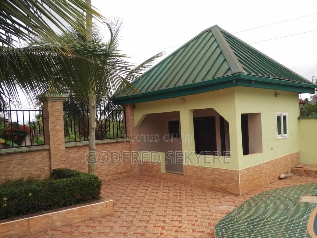 4bdrm Apartment in Adeleke Estates 🏡, Kumasi Metropolitan for rent