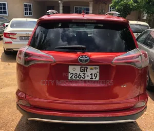 Toyota RAV4 2017 Red