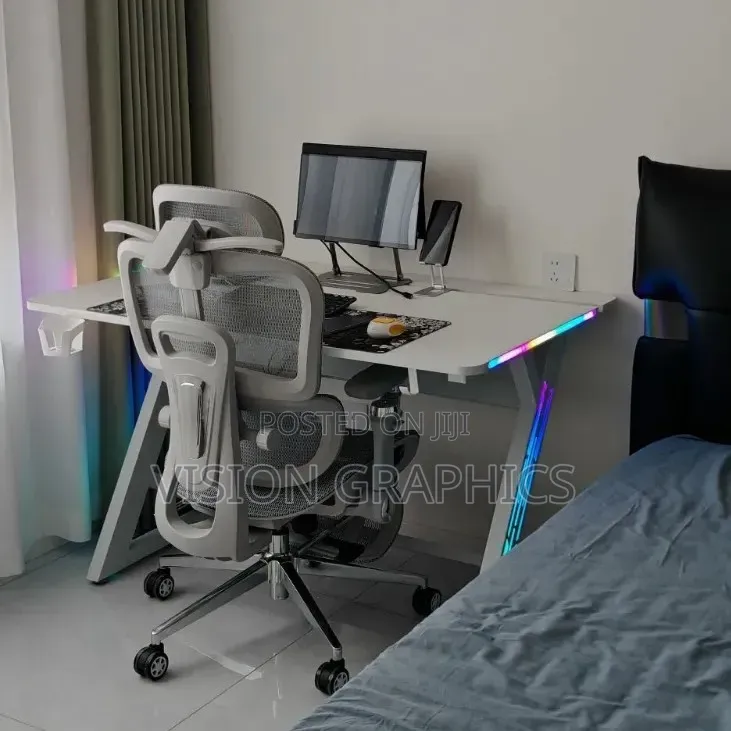 White Modern Carbon Fibre Argb Gaming Computer Desk/Table With Remote