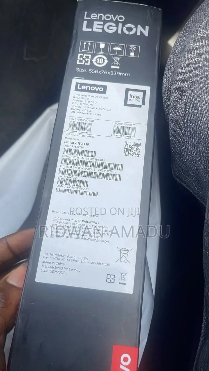 New Laptop Lenovo Legion 7 32GB Intel Core Ultra 9 SSD 1T