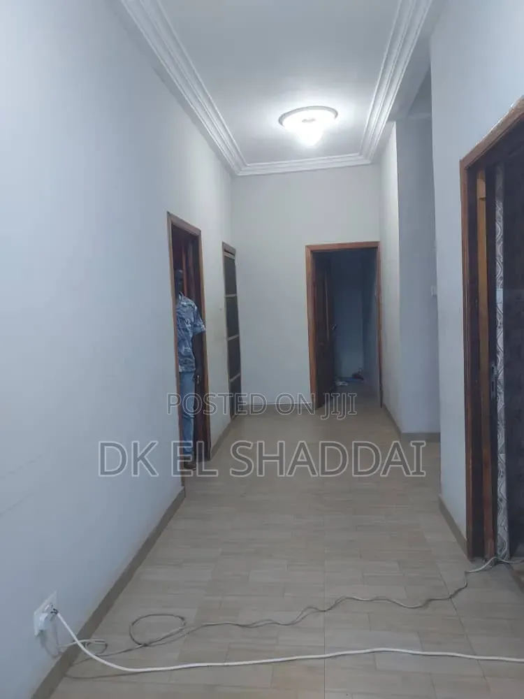 4bdrm House in Pokuase for sale