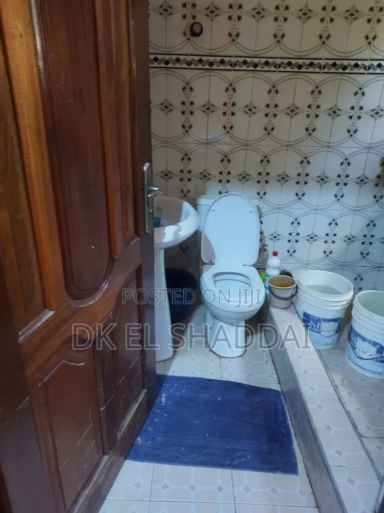 4bdrm House in Pokuase for sale